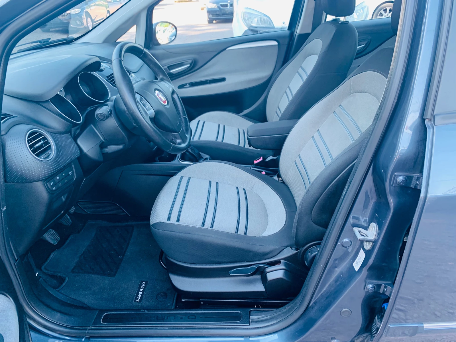 Fiat Punto 1.3MJet EVO - изображение 9