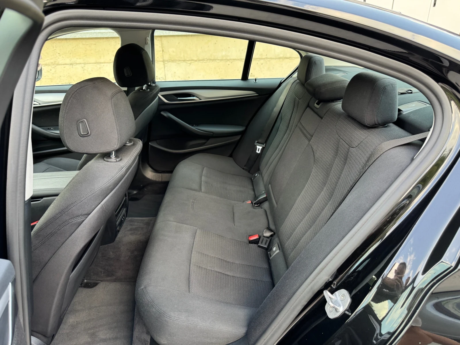 BMW 530 E plug-in hybrid | Mobile.bg � ����������� 16