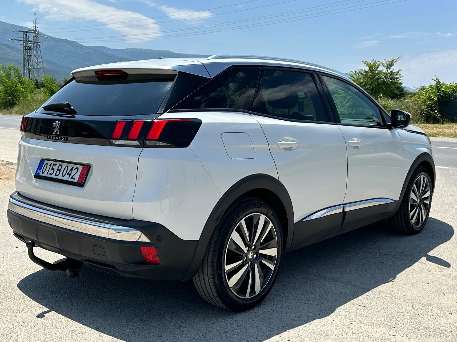 Peugeot 3008 1.5HDI ALLURE EAT8 - изображение 4