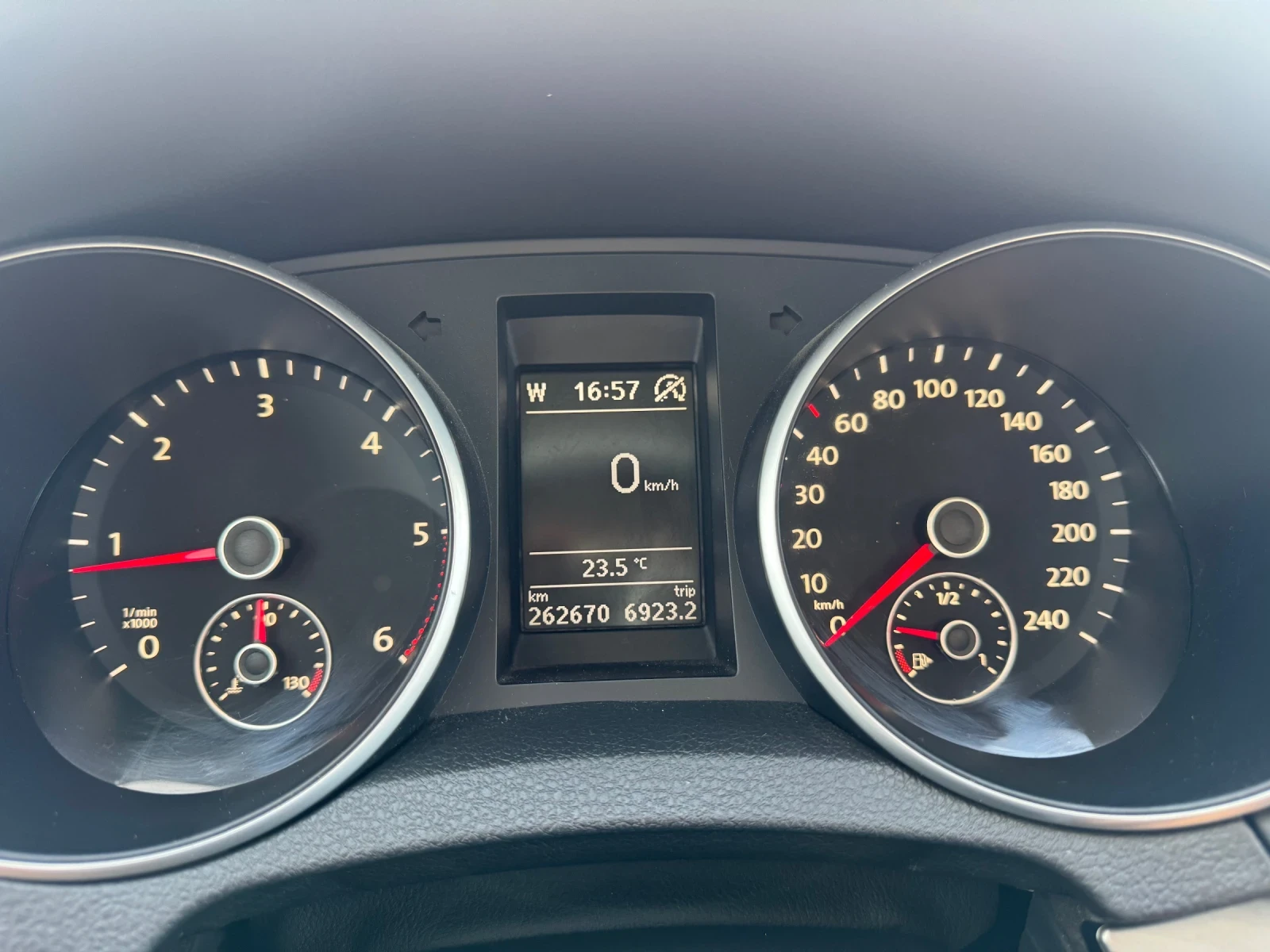 VW Golf 1.6  - изображение 9
