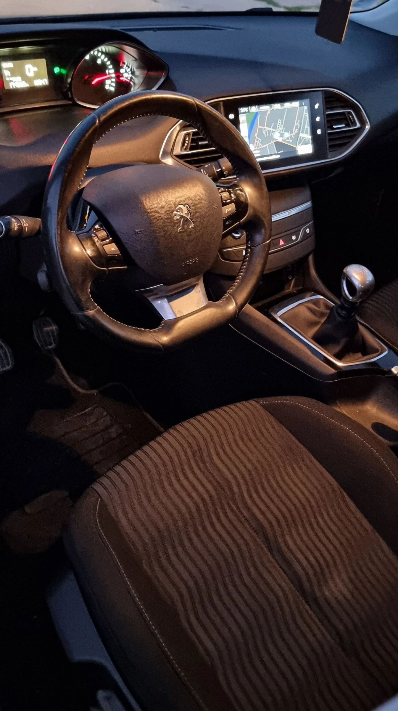 Peugeot 308 1.6 blue HDI Business Pack | Mobile.bg   14