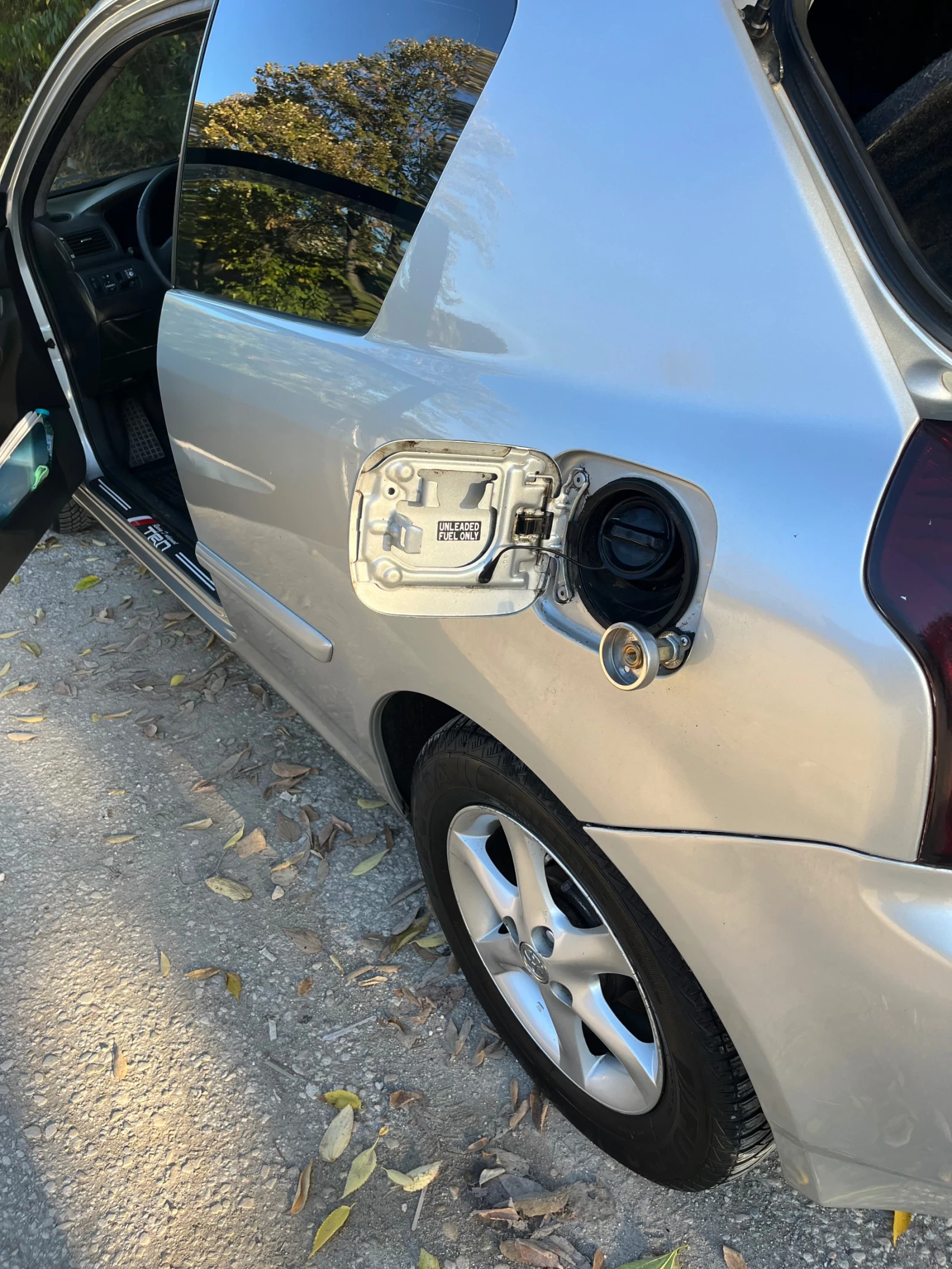 Toyota Corolla 1, 4 - изображение 10