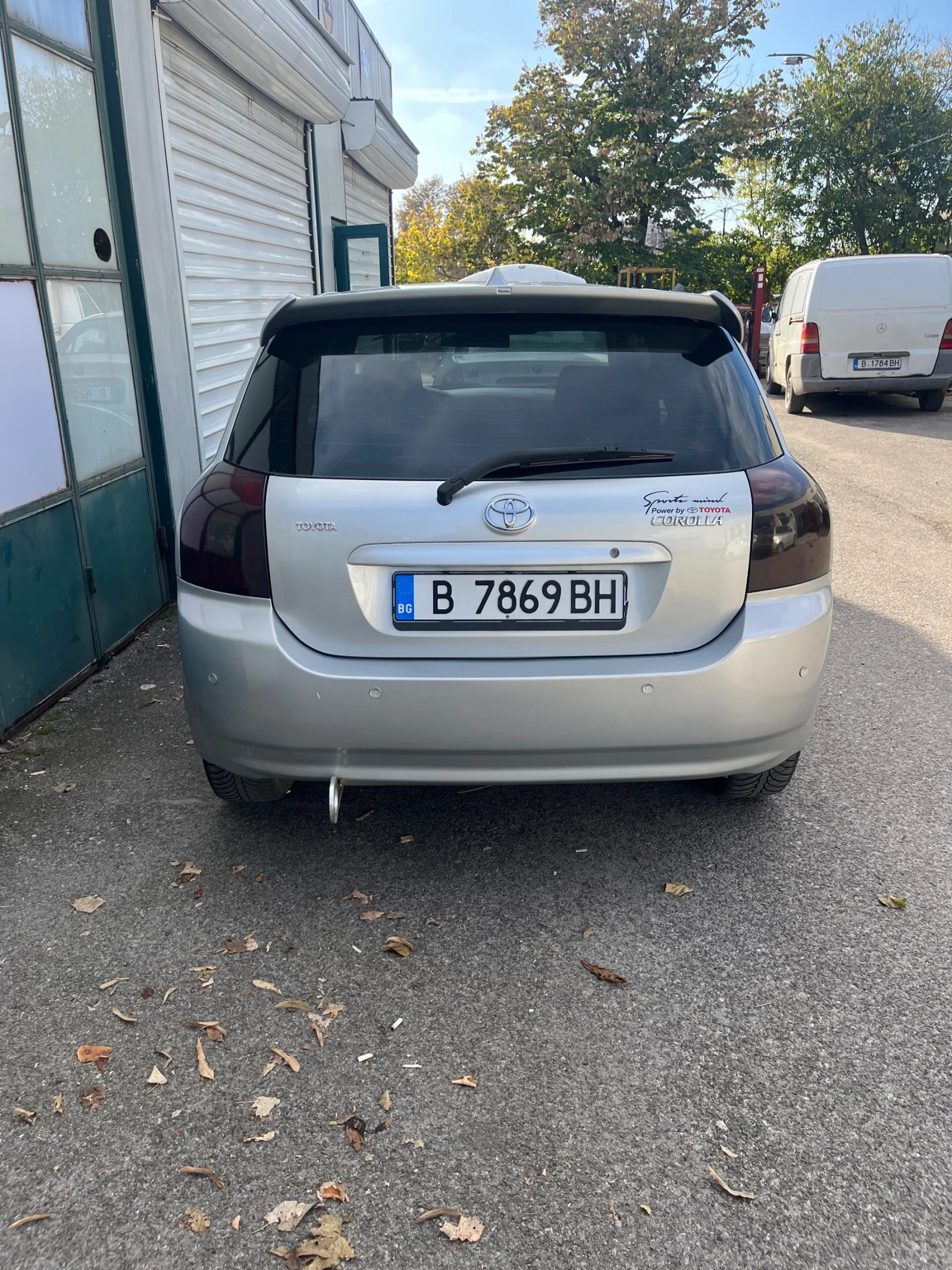 Toyota Corolla 1, 4 | Mobile.bg   4