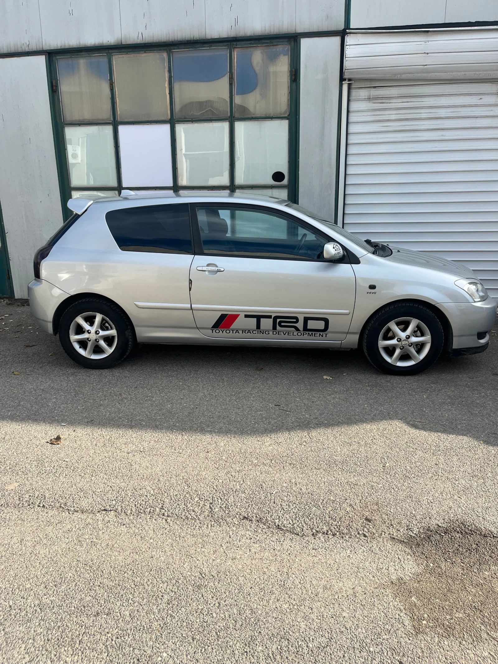 Toyota Corolla 1, 4 | Mobile.bg   3
