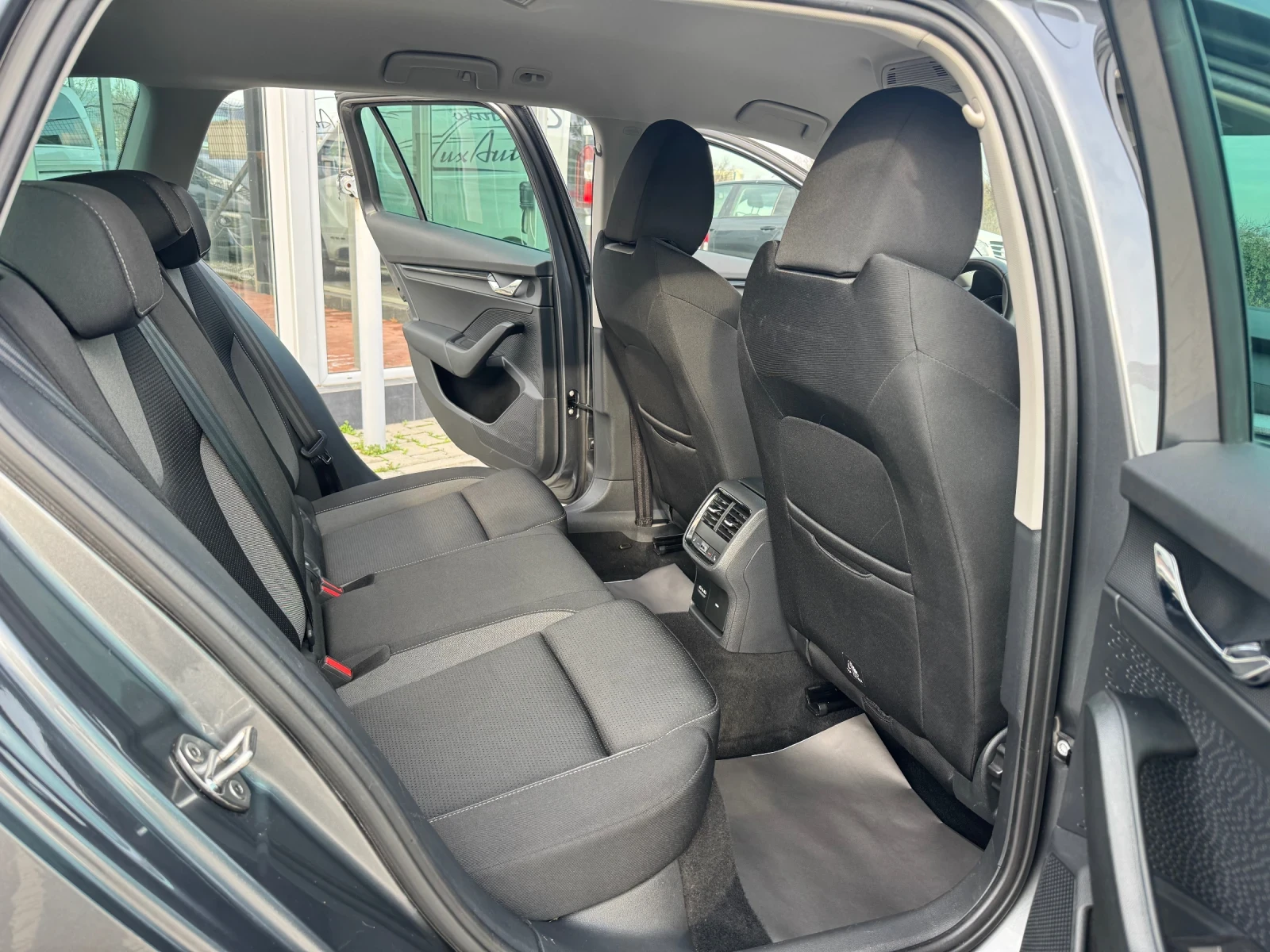 Skoda Octavia MATRIX#DIGITAL#DISTRONIC#�������#KEYLESS | Mobile.bg � ����������� 11