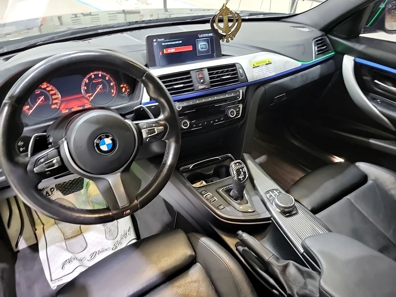 BMW 330 * 330I XDRIVE * CARFAX * БЕЗ ПЪРВОНАЧАЛНА ВНОСКА - изображение 9