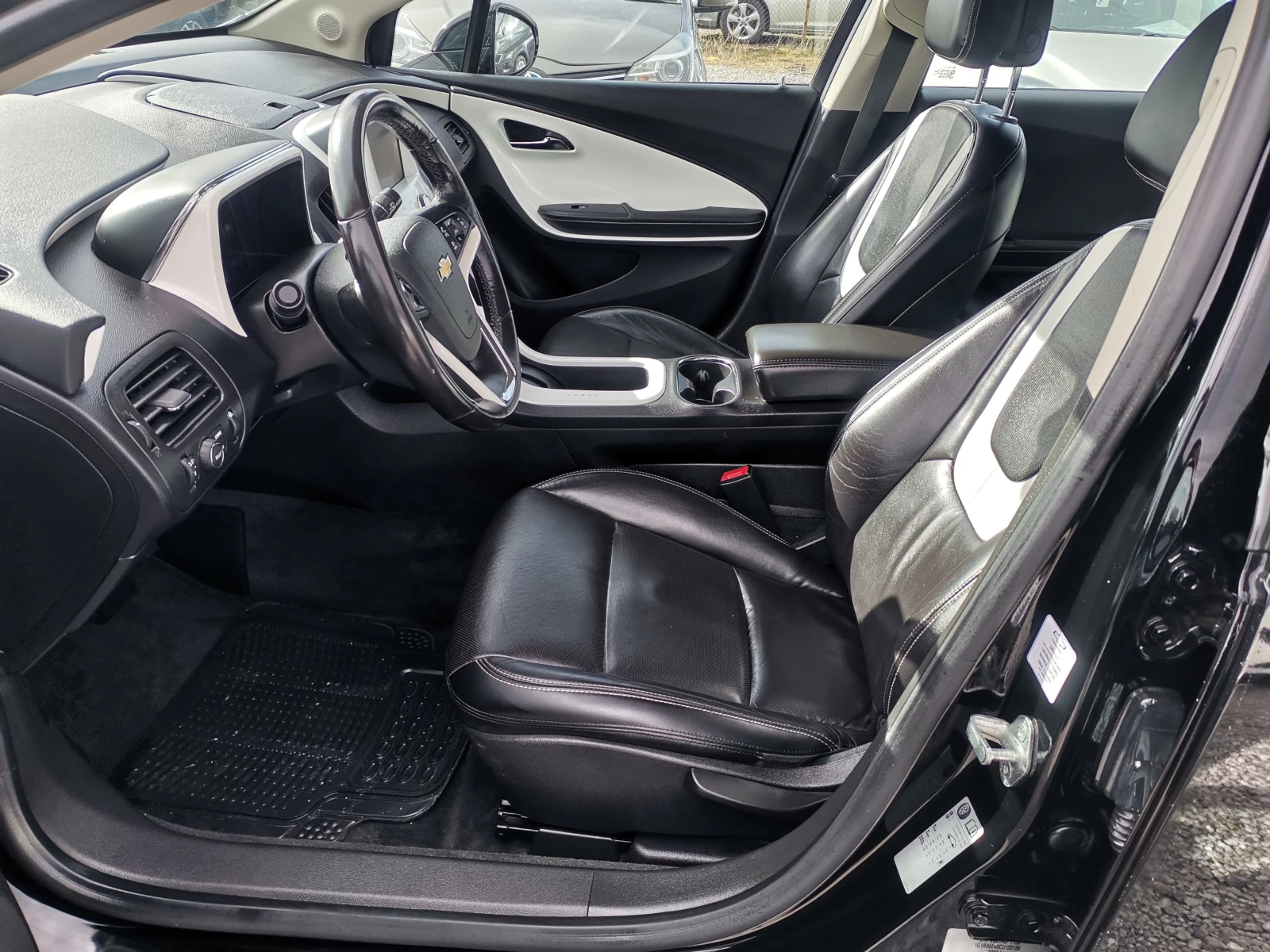 Chevrolet Volt Plug-in хибрид - изображение 8