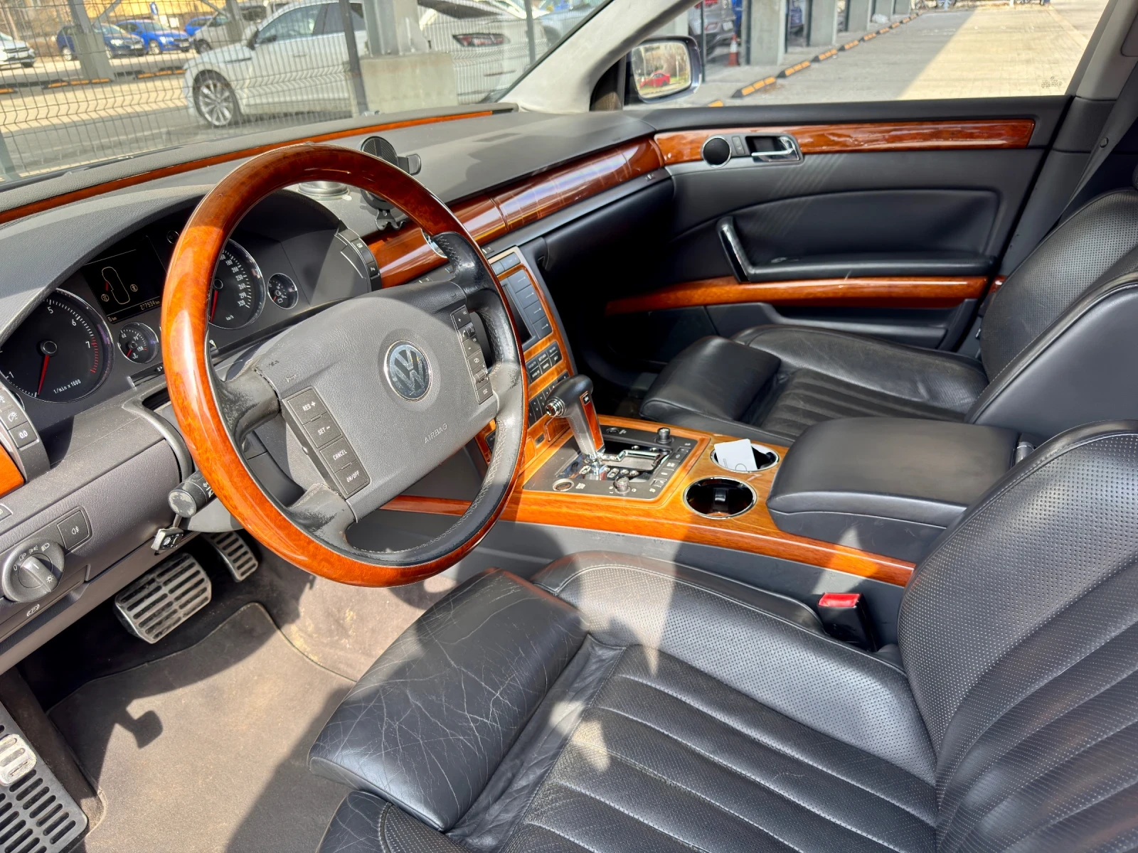 VW Phaeton 4.2 газ/бензин, снимка 9 - Автомобили и джипове - 53755442