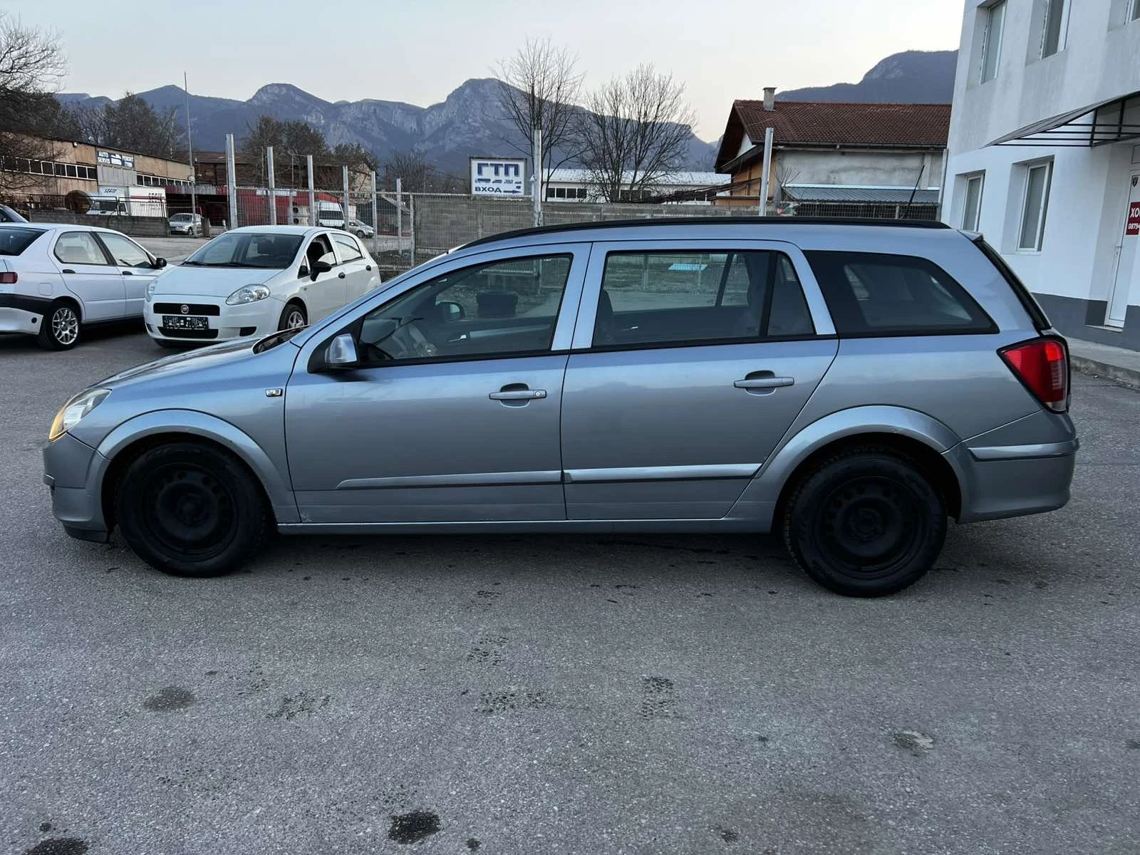 Opel Astra, снимка 2 - Автомобили и джипове - 53921593