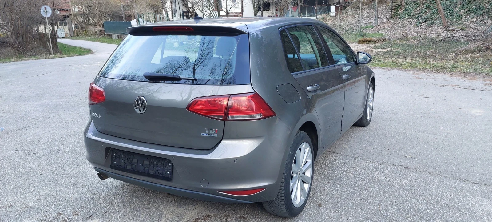 VW Golf 1.6 tdi , снимка 5 - Автомобили и джипове - 53988977
