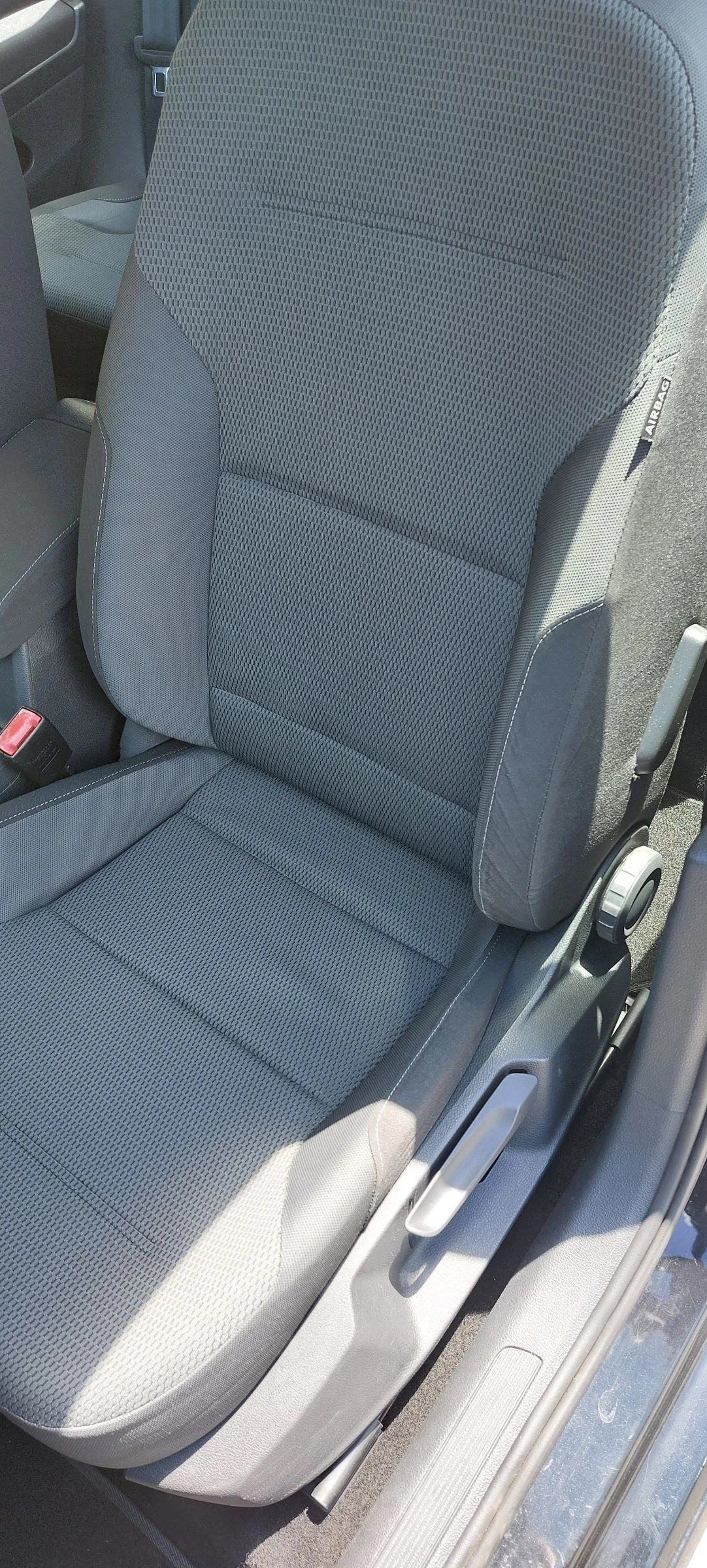 VW Golf 1.6 tdi automatik, снимка 11 - Автомобили и джипове - 53988977