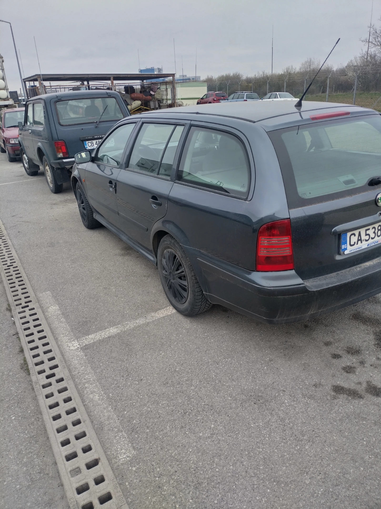 Skoda Octavia, снимка 4 - Автомобили и джипове - 53996682