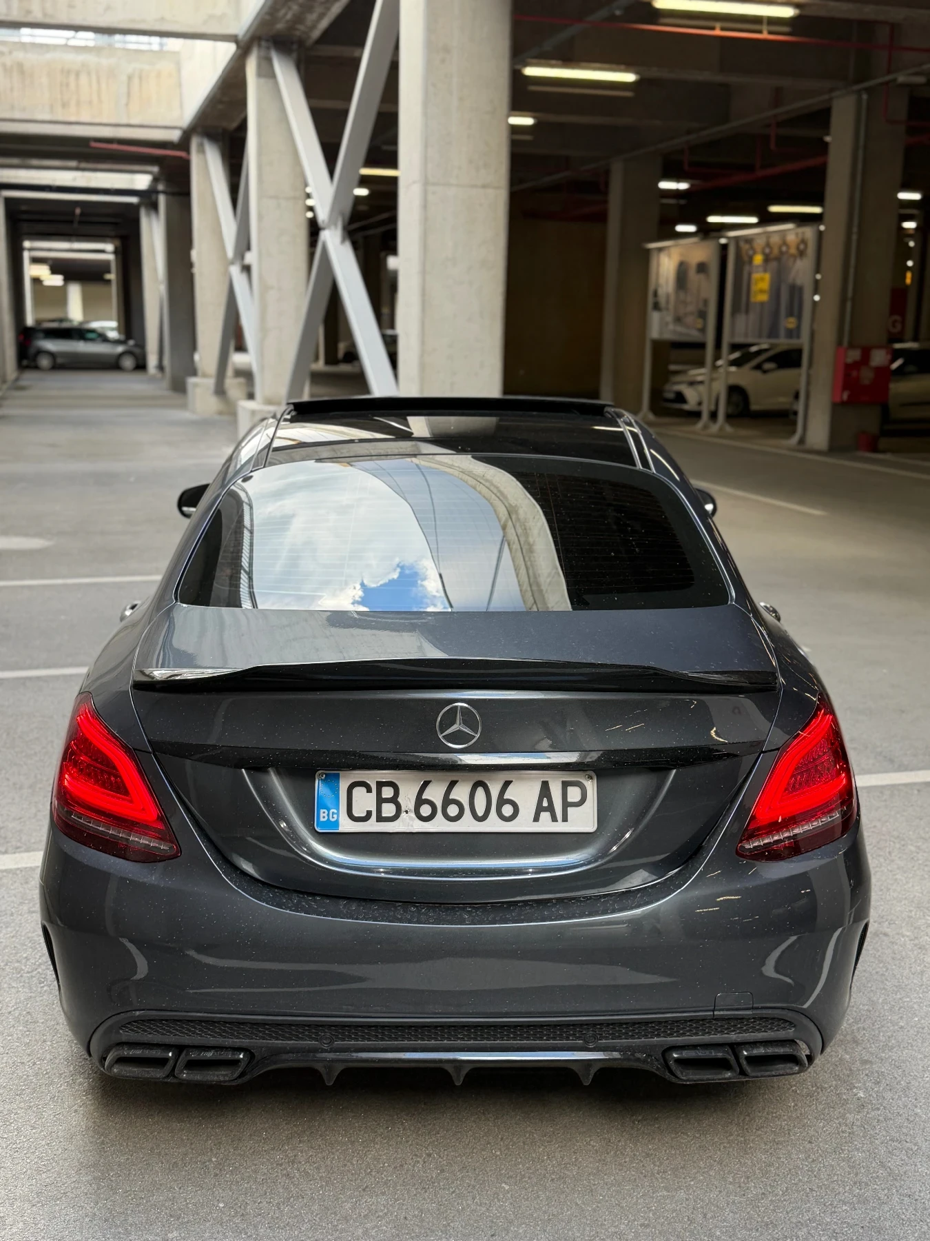 Mercedes-Benz C 300, снимка 4 - Автомобили и джипове - 54180386