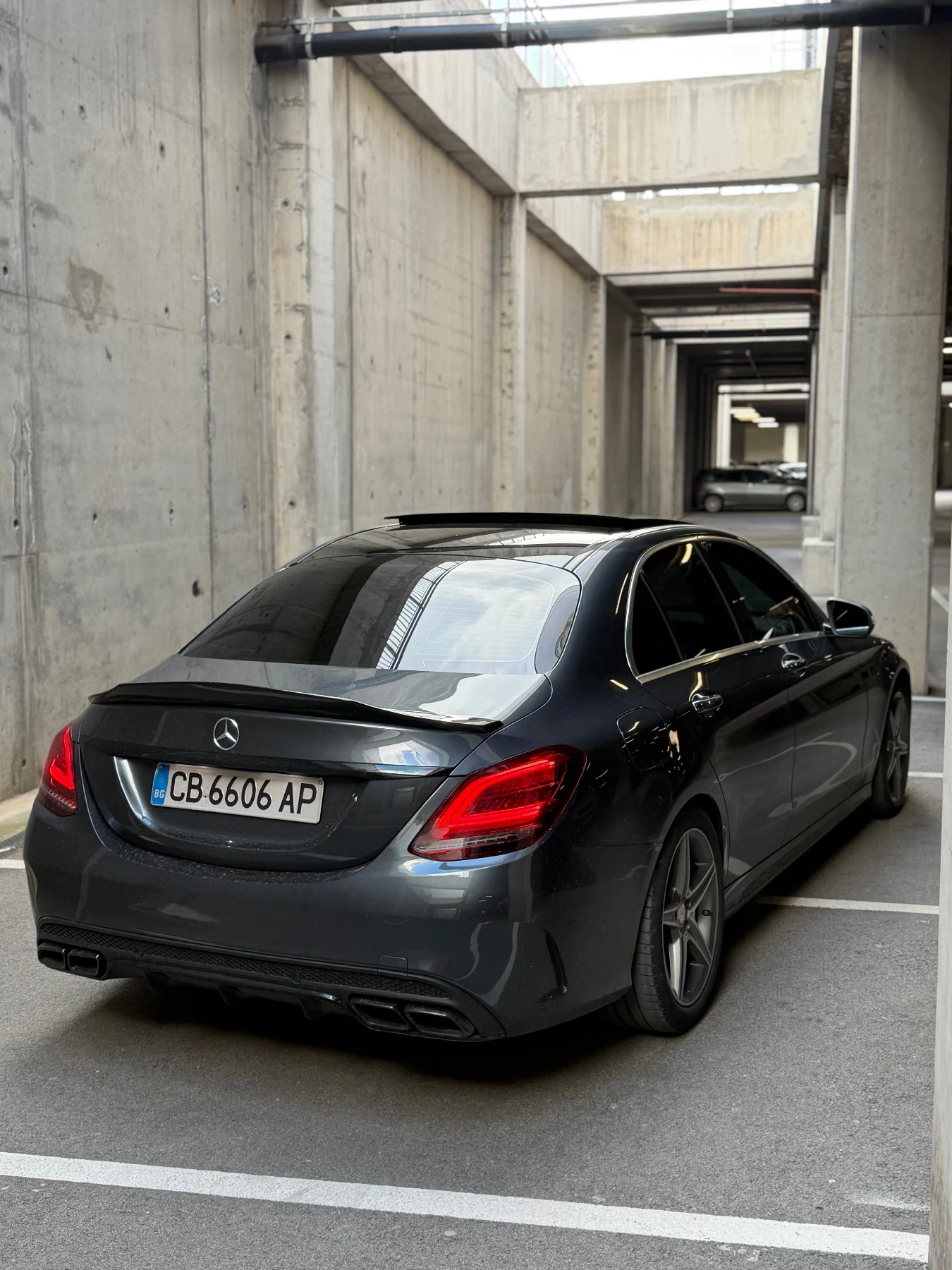 Mercedes-Benz C 300, снимка 5 - Автомобили и джипове - 54180386