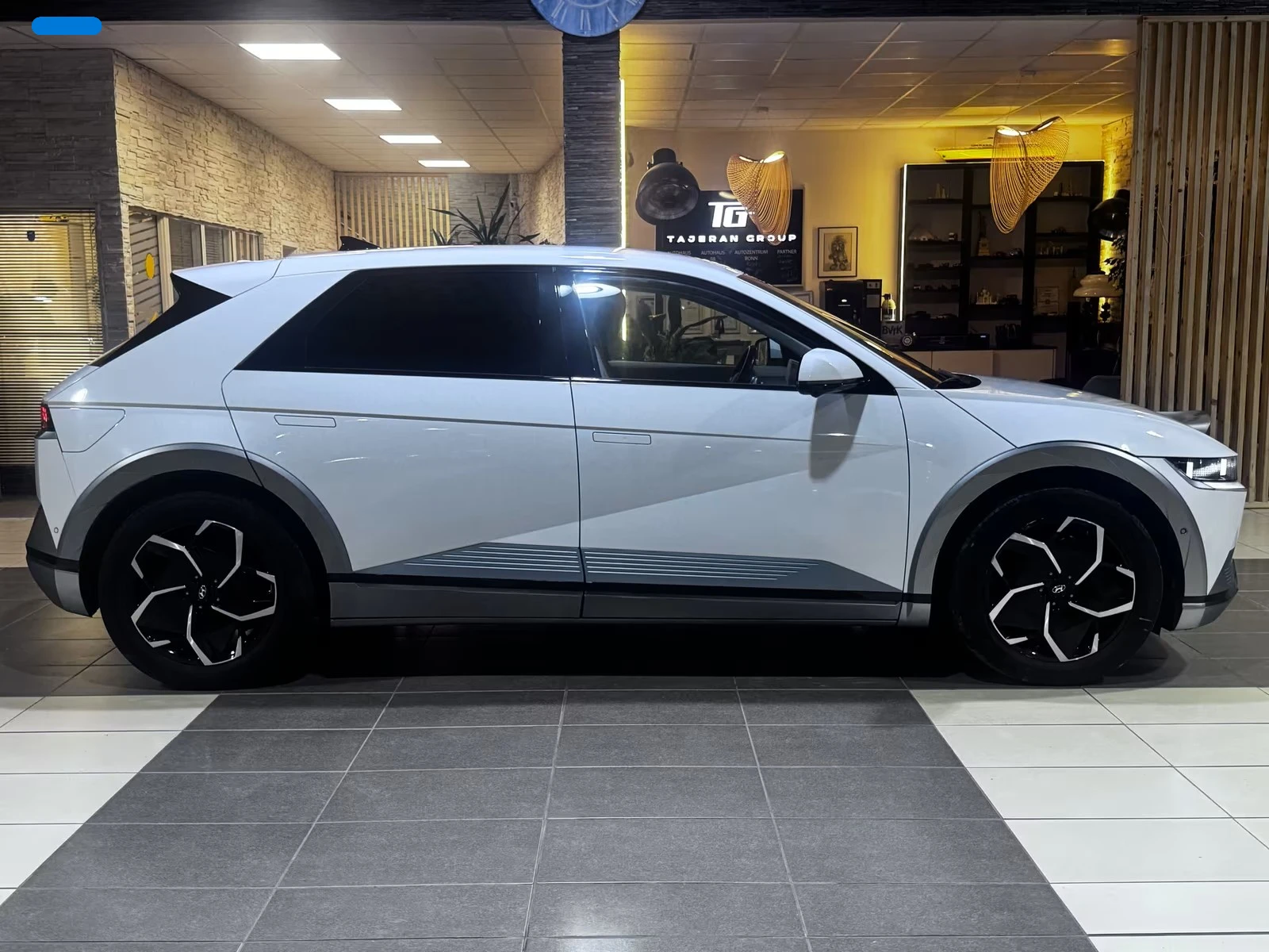 Hyundai Ioniq 5, снимка 5 - Автомобили и джипове - 54395941