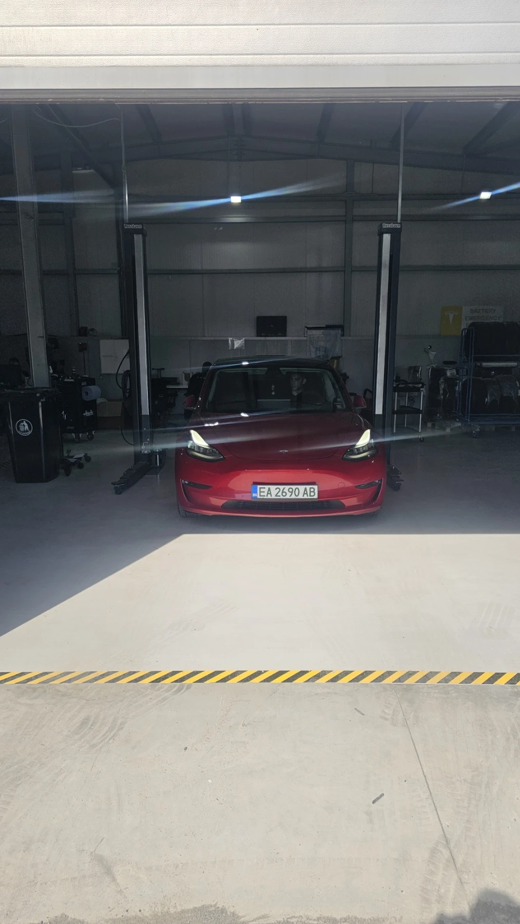 Tesla Model 3 LR Dual Motor, снимка 8 - Автомобили и джипове - 54660107