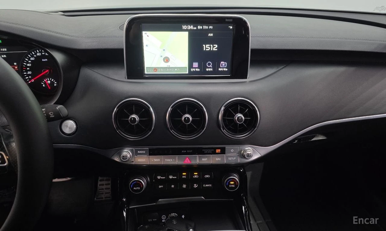 Kia Stinger GT* 3.3* TURBO* AWD* ОБДУХВАНЕ* LANE* ASSIST* ХЕДЪ, снимка 9 - Автомобили и джипове - 54863787
