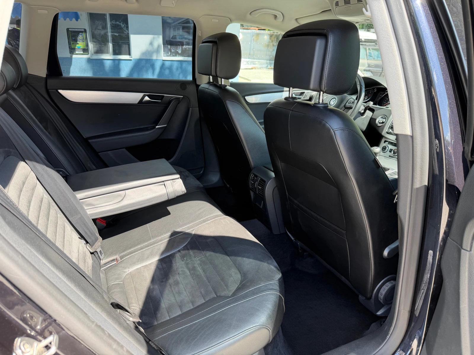 VW Passat 2.0 TDI Highline 170кс-229000КМ-DISTR-СЕРВ. ИСТ., снимка 9 - Автомобили и джипове - 54962912