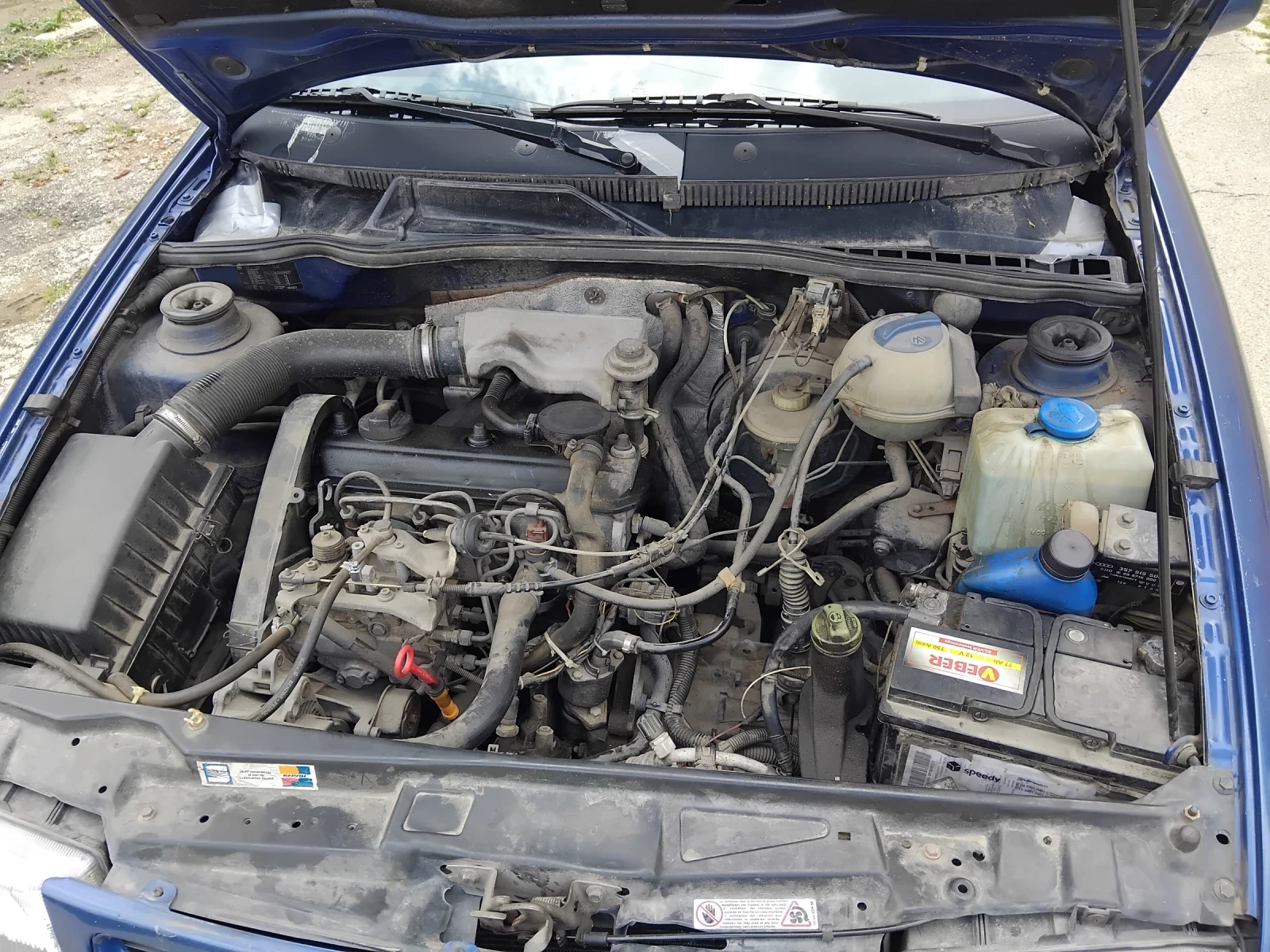 Seat Cordoba 1.9 D, снимка 8 - Автомобили и джипове - 55032776
