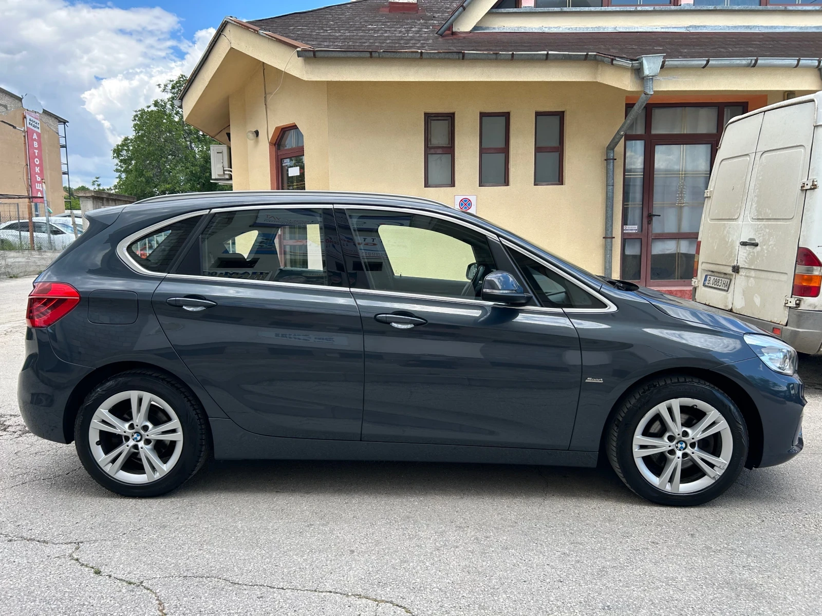 BMW 218 2.0d 150k.c. FULL LED, снимка 4 - Автомобили и джипове - 55192234