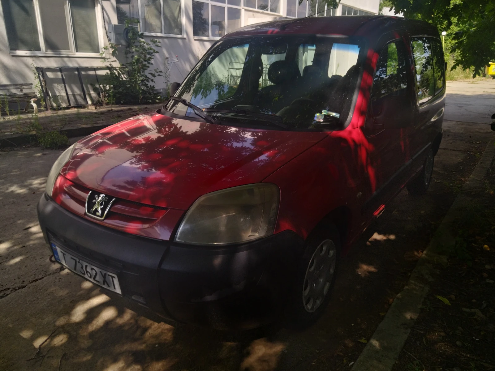 Peugeot Partner 1.9D, снимка 2 - Автомобили и джипове - 55528351
