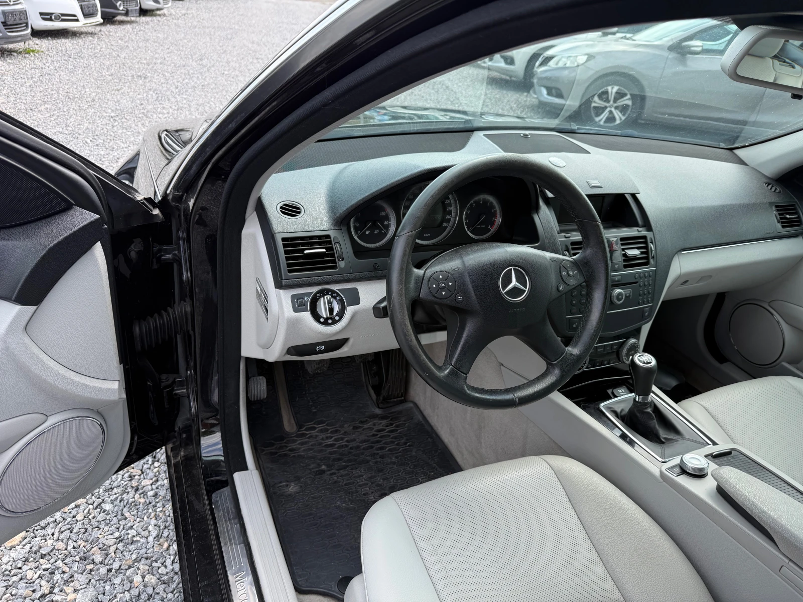 Mercedes-Benz C 180 1.8 GAZ kompressor, снимка 10 - Автомобили и джипове - 55655829