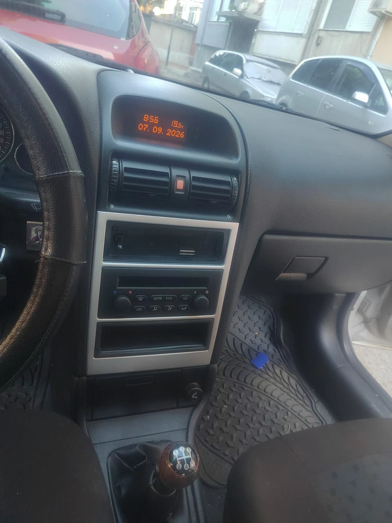 Opel Astra 2.0 DTI, снимка 5 - Автомобили и джипове - 55980917