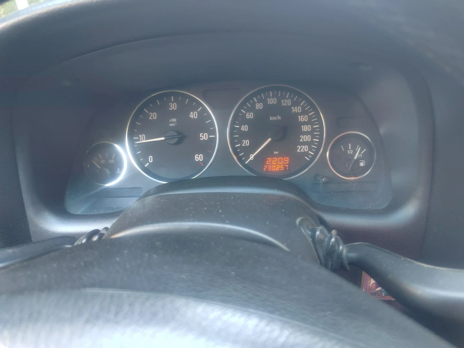 Opel Astra 2.0 DTI, снимка 6 - Автомобили и джипове - 55980917