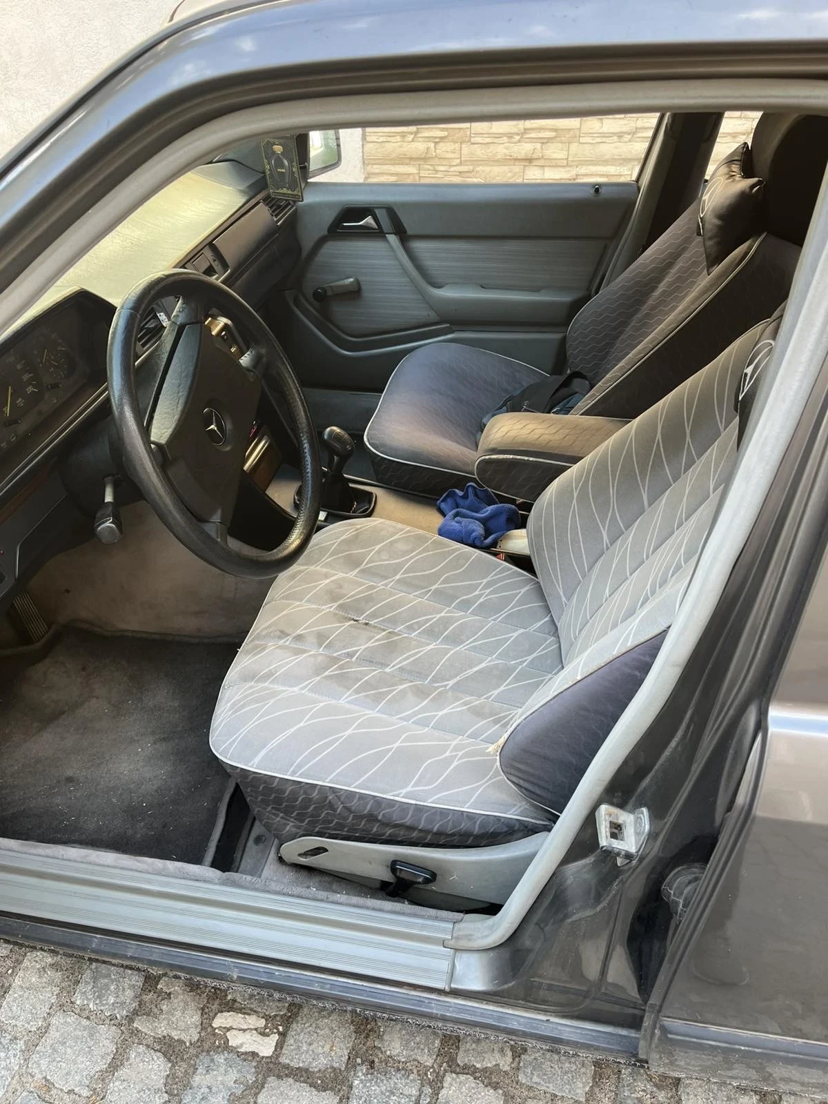 Mercedes-Benz 124, снимка 8 - Автомобили и джипове - 56245697