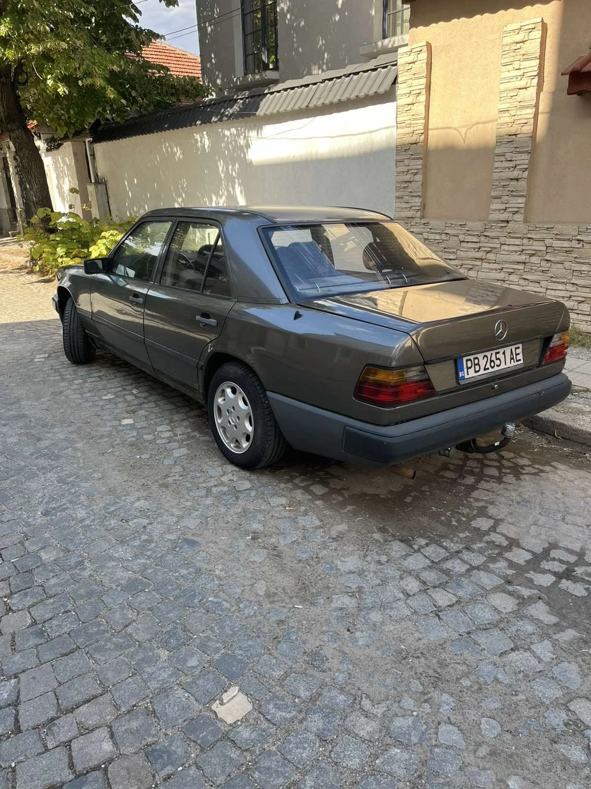 Mercedes-Benz 124, снимка 3 - Автомобили и джипове - 56245697