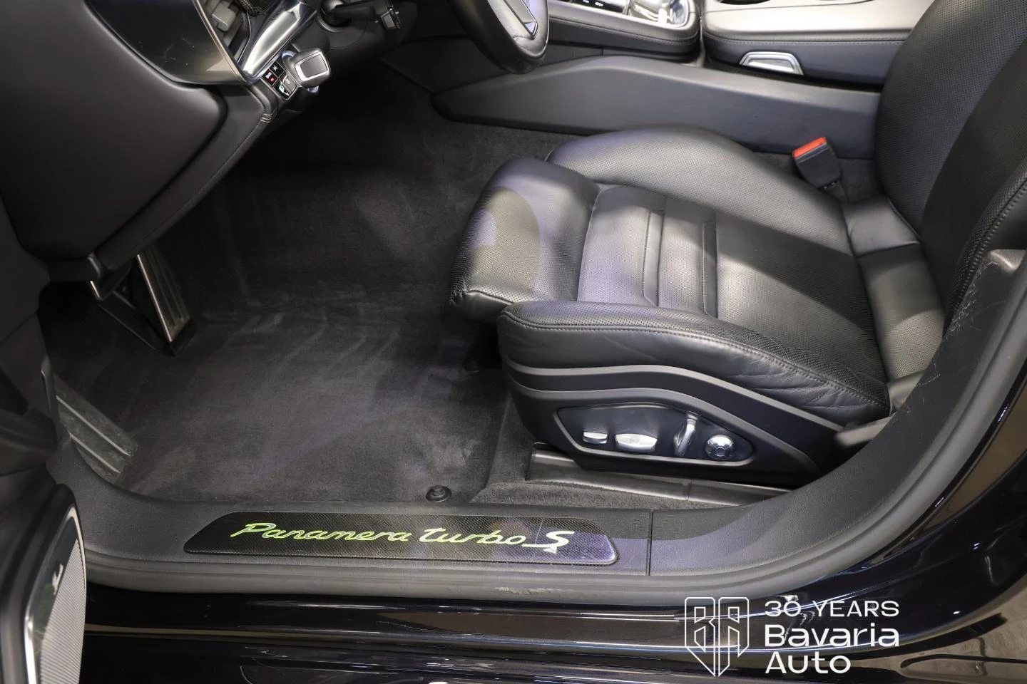 Porsche Panamera Turbo S E-Hybrid, снимка 8 - Автомобили и джипове - 56390621