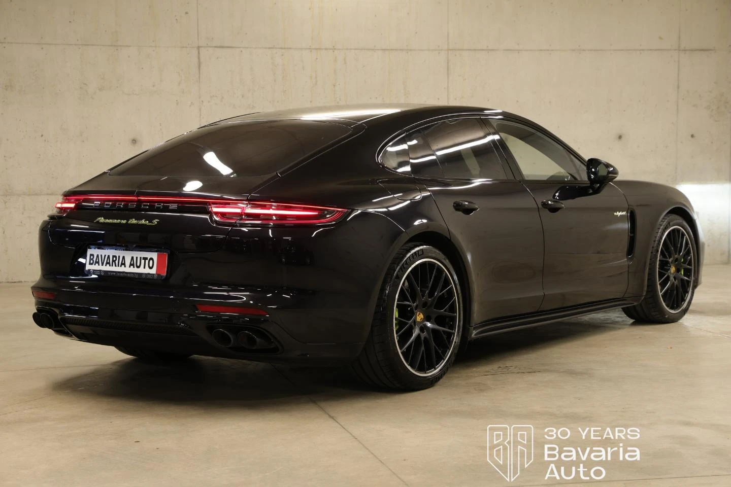 Porsche Panamera Turbo S E-Hybrid, снимка 3 - Автомобили и джипове - 56390621