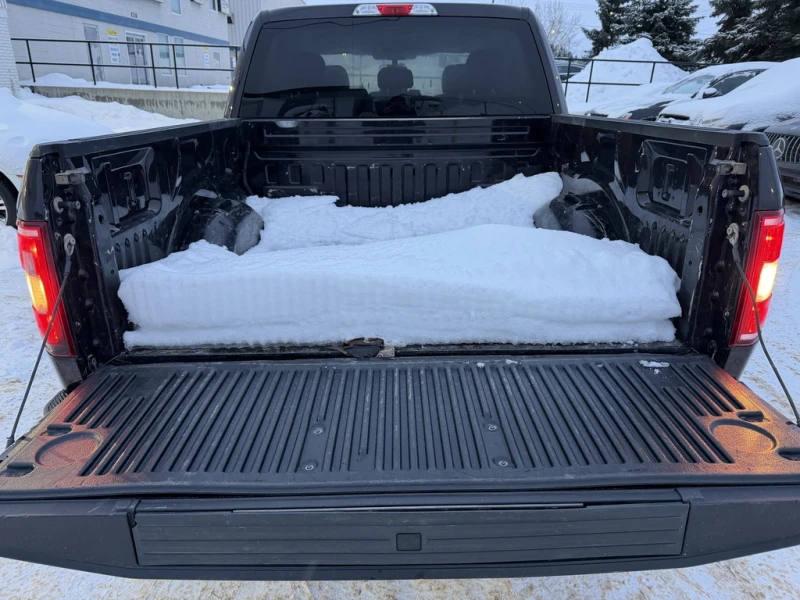 Ford F150 XLT 4WD SuperCrew 5.5' Box| Clean Carfax | , снимка 7 - Автомобили и джипове - 53046610