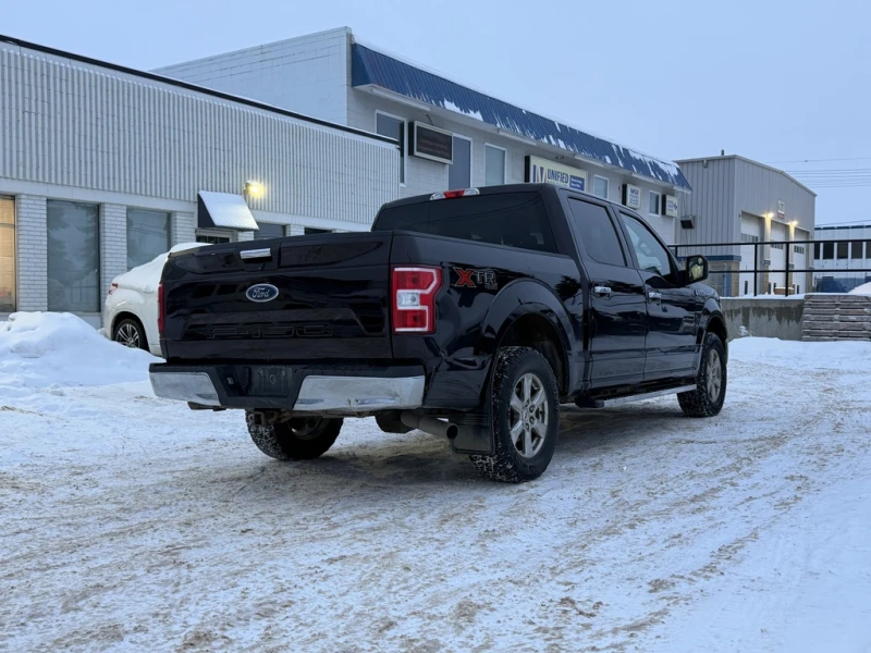 Ford F150 XLT 4WD SuperCrew 5.5' Box| Clean Carfax | , снимка 5 - Автомобили и джипове - 53046610