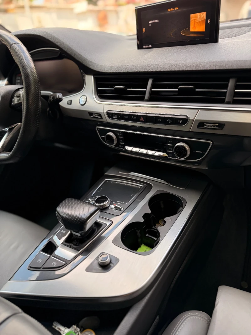 Audi Q7 Джип, снимка 9 - Автомобили и джипове - 53133229