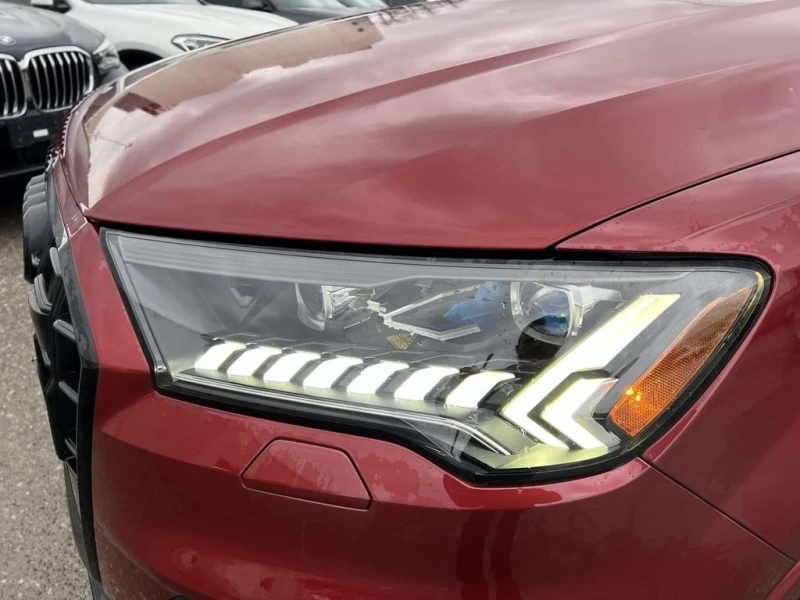 Audi SQ7 * quattro Premium Plus * CARFAX * БЕЗ ПЪРВОНАЧАЛНА, снимка 10 - Автомобили и джипове - 53163529