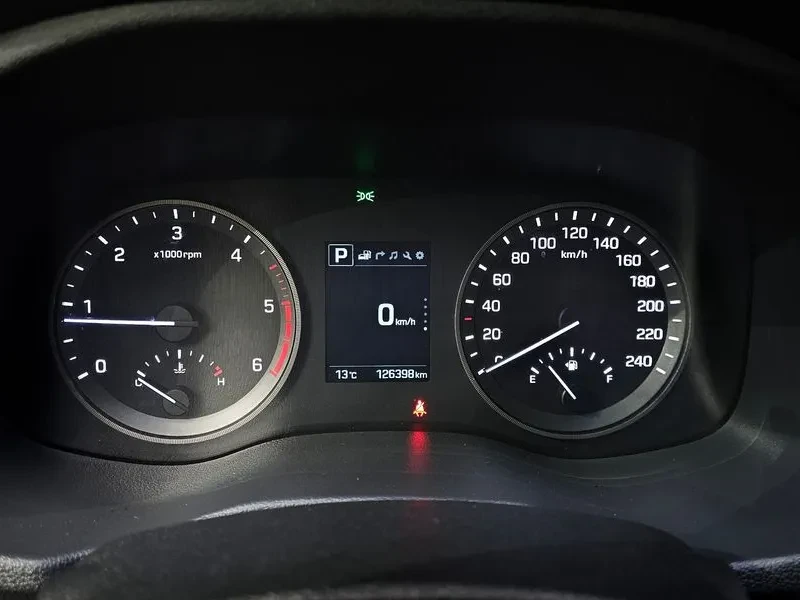 Hyundai Tucson 2.0 - САМО 30% АВАНС, снимка 8 - Автомобили и джипове - 56065933