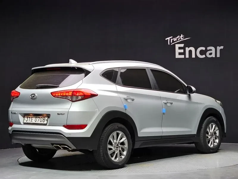 Hyundai Tucson 2.0 - САМО 30% АВАНС, снимка 2 - Автомобили и джипове - 56065933