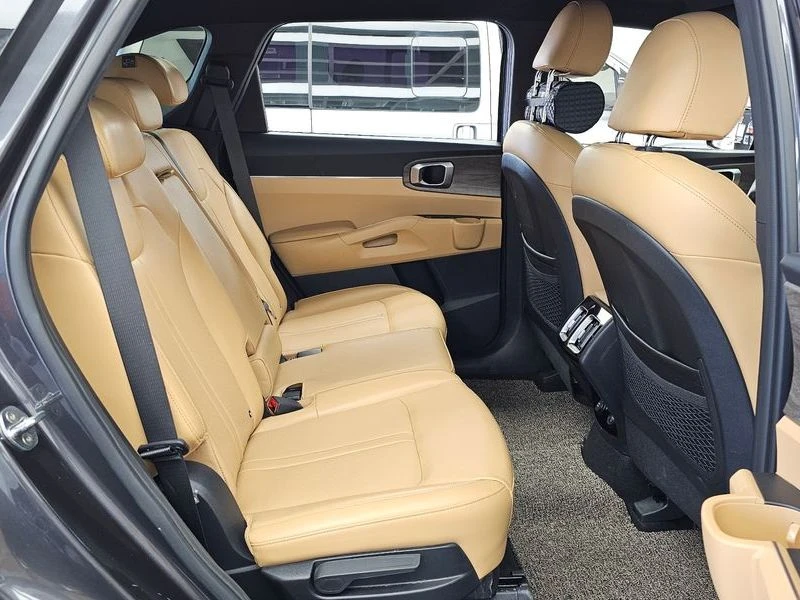Kia Sorento Diesel 2.2 2WD| 202к.с., снимка 12 - Автомобили и джипове - 56351490