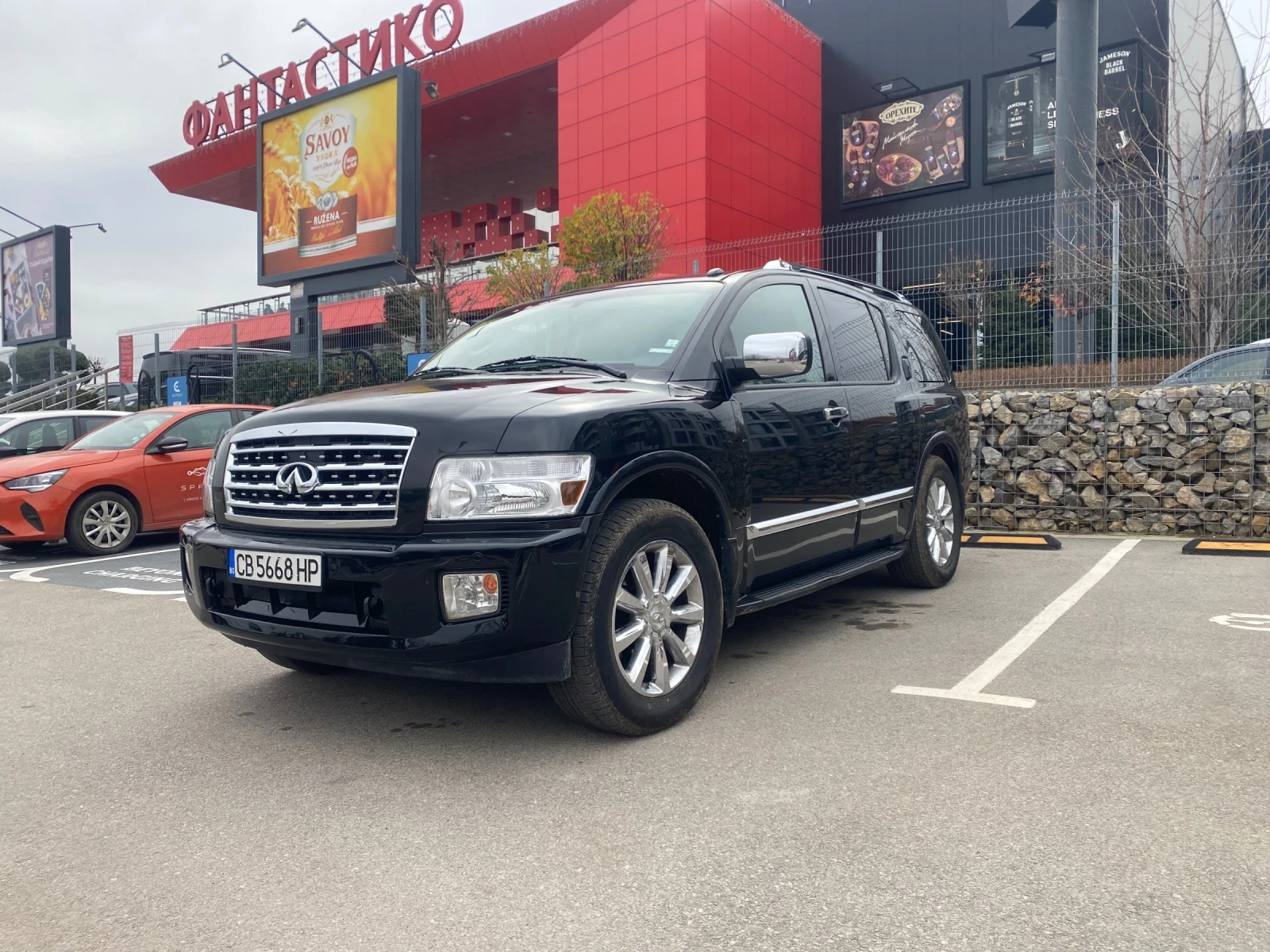 Infiniti QX56 5.6, снимка 1