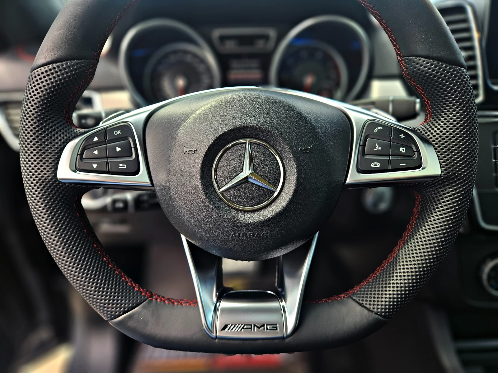 Mercedes-Benz GLE 500 AMG/GERMANY/AIR/360CAM/DISTR/PANO/ПОДГР/HARMAN/LIZ - изображение 10