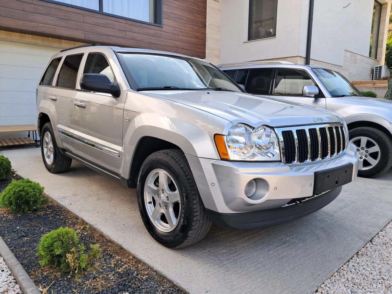 Jeep Grand cherokee 3.0 CRD-LIMITED-199000 км. - изображение 2