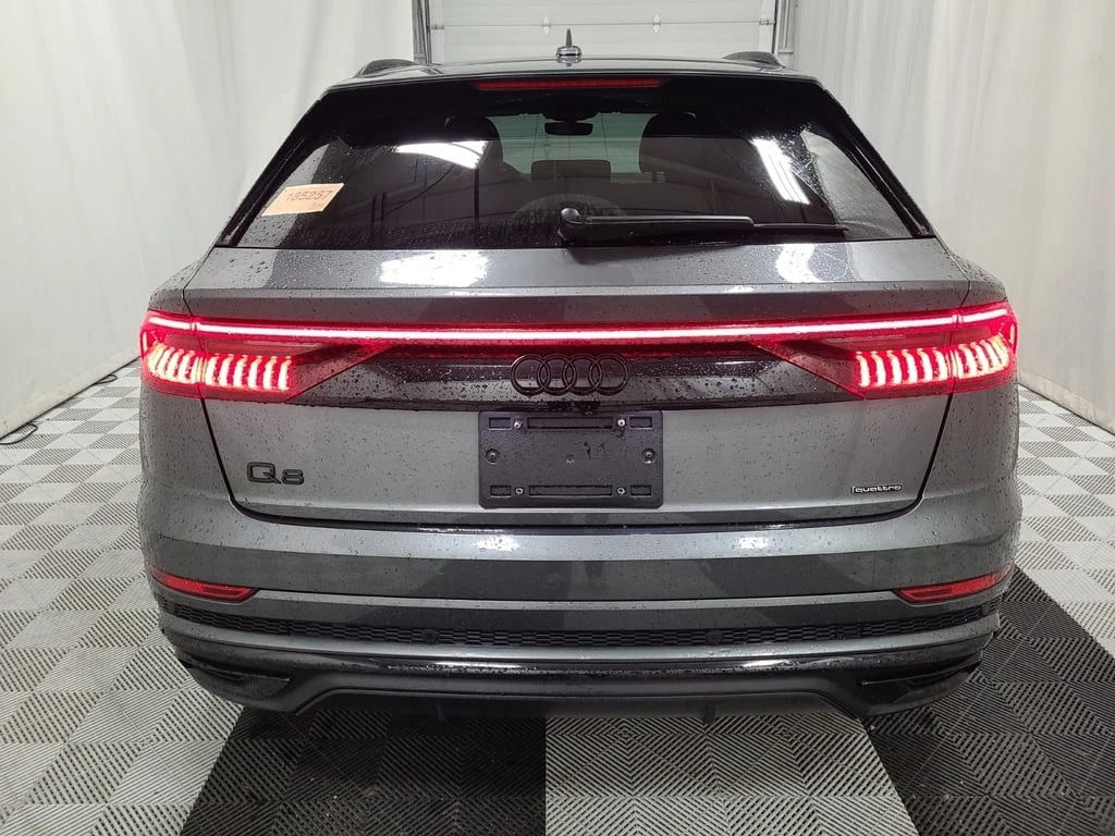 Audi Q8 * TECHNIK * CARFAX * БЕЗ ПЪРВОНАЧАЛНА ВНОСКА - изображение 5