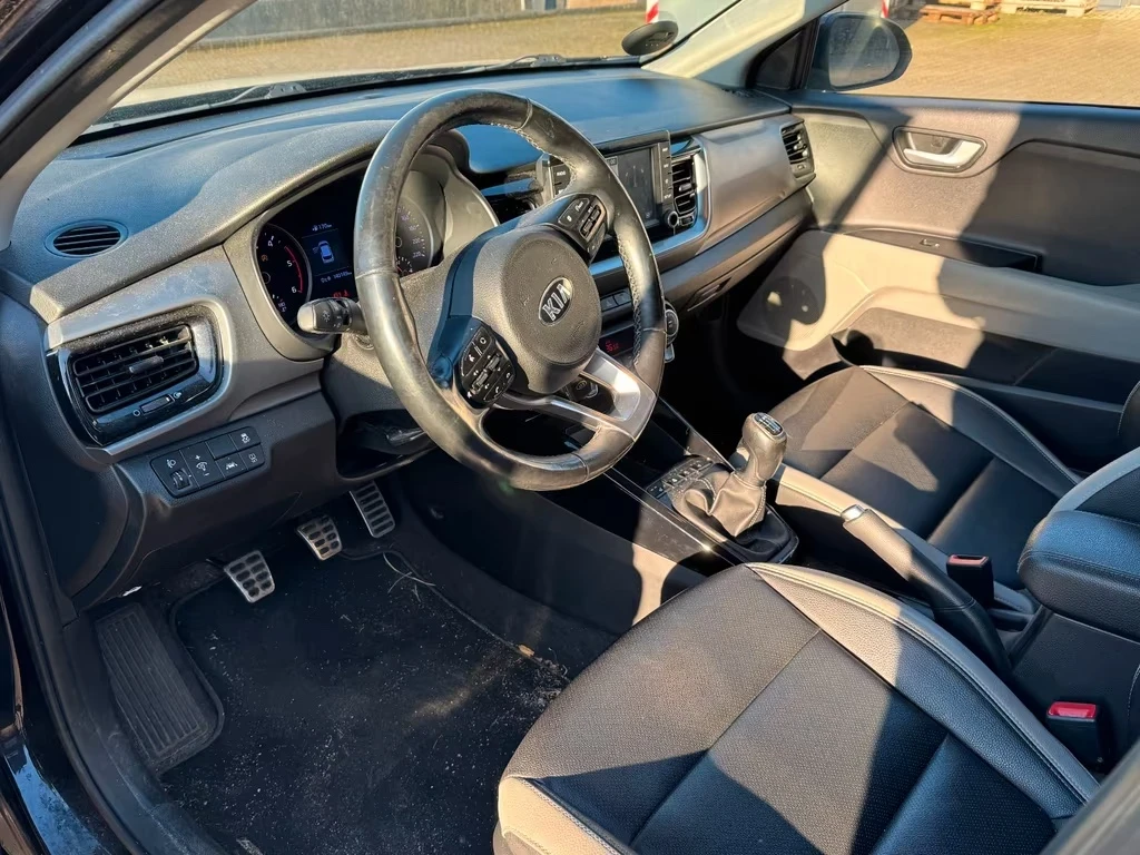 Kia Stonic 1.6d 110ps Vision - изображение 10