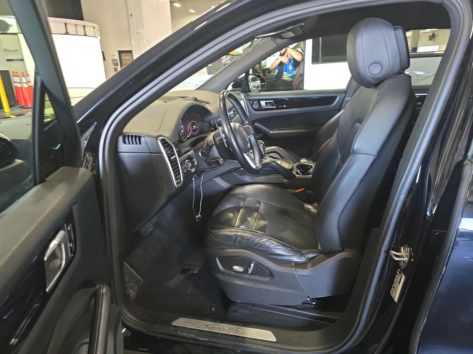 Porsche Cayenne 3.0Т AWD FACELIFT * PANO * NAVI * SPORT CHRONO PKG - изображение 7