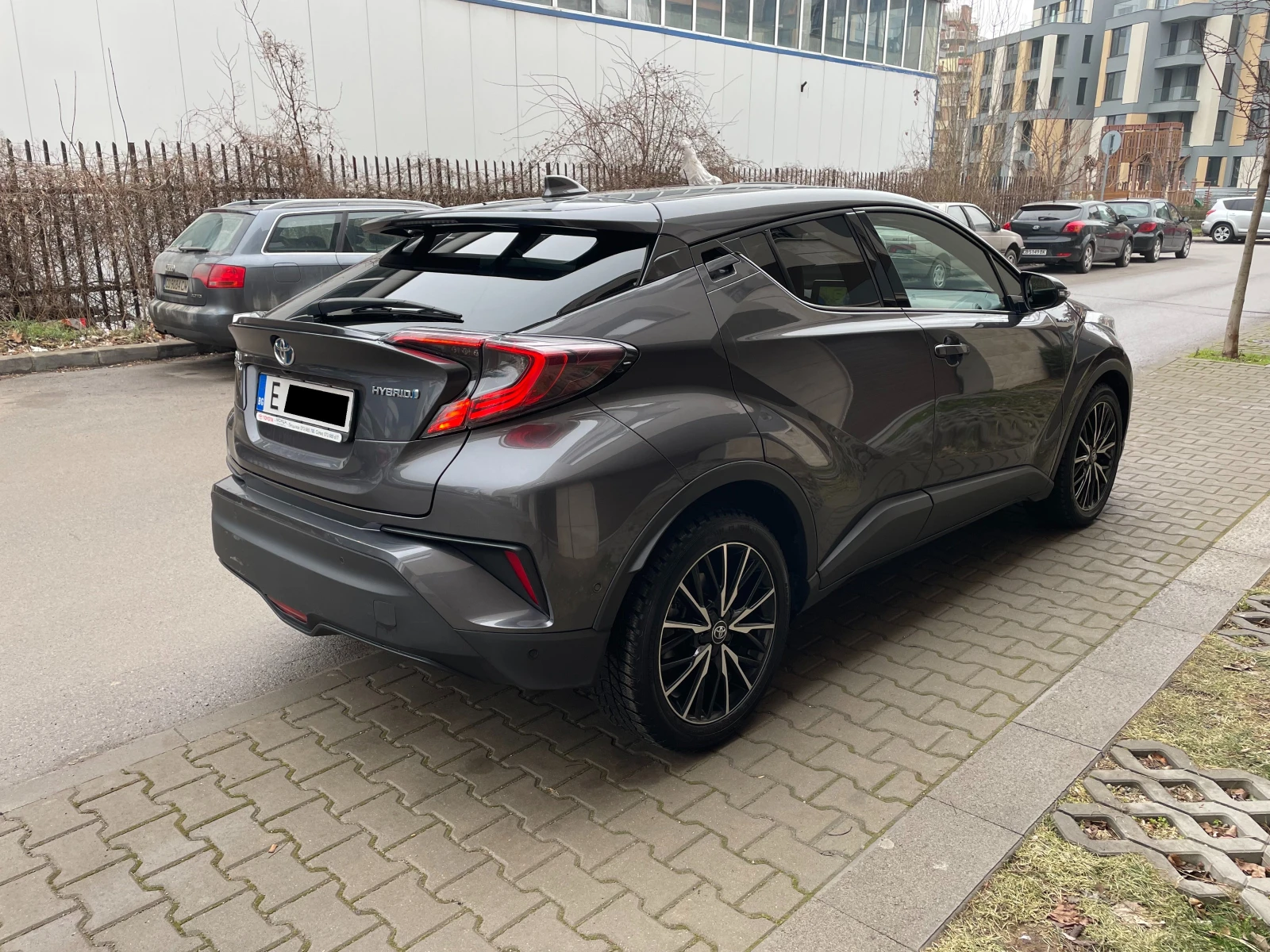 Toyota C-HR 1.8Hybrid e-CVT Classy- � �������� | Mobile.bg � ����������� 3