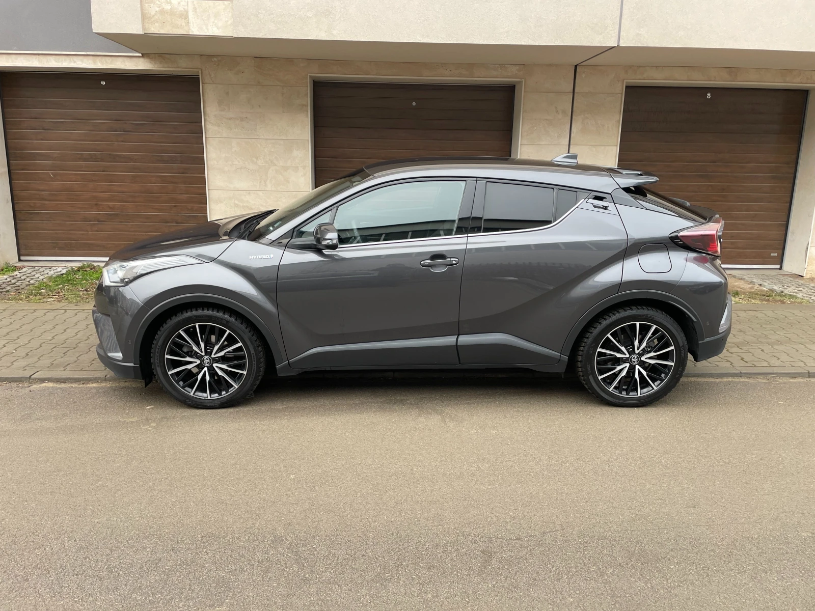 Toyota C-HR 1.8Hybrid e-CVT Classy- � �������� | Mobile.bg � ����������� 5