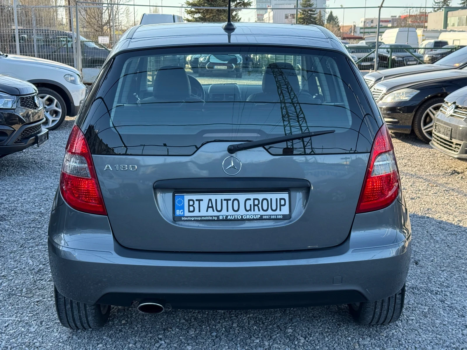 Mercedes-Benz A 180 2.0i 138000KM /ИЗКЛЮЧИТЕЛНО ЗАПАЗЕН/ , снимка 5 - Автомобили и джипове - 53602147