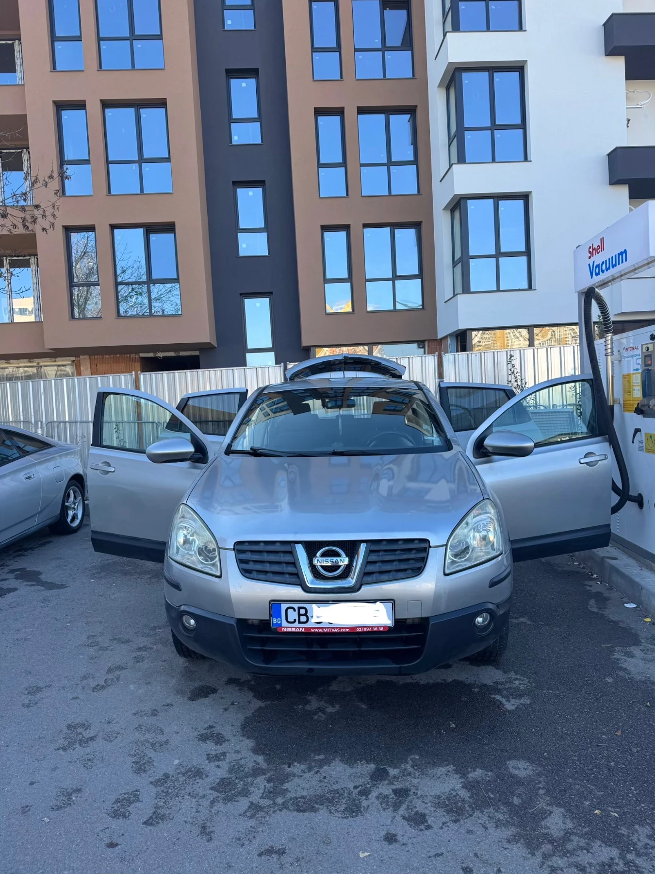 Nissan Qashqai 2.0 DCI 4x4, снимка 4 - Автомобили и джипове - 53831161