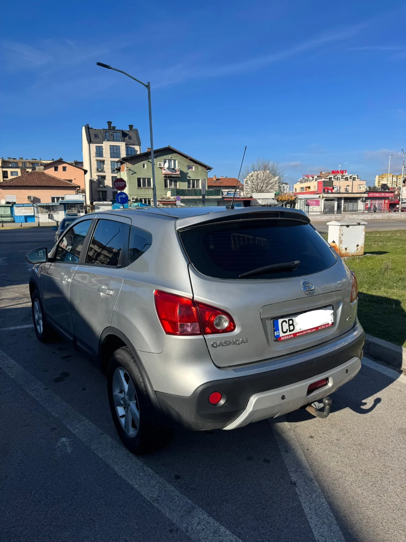 Nissan Qashqai 2.0 DCI 4x4, снимка 3 - Автомобили и джипове - 53831161